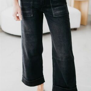 Black Flare Wide Leg Jeans with Modern Cut